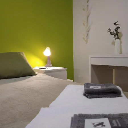 Pension132 * آكورونيا