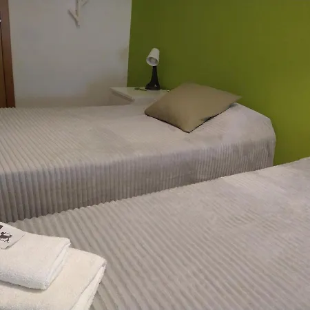 Pension132 Πανσιόν A Coruña